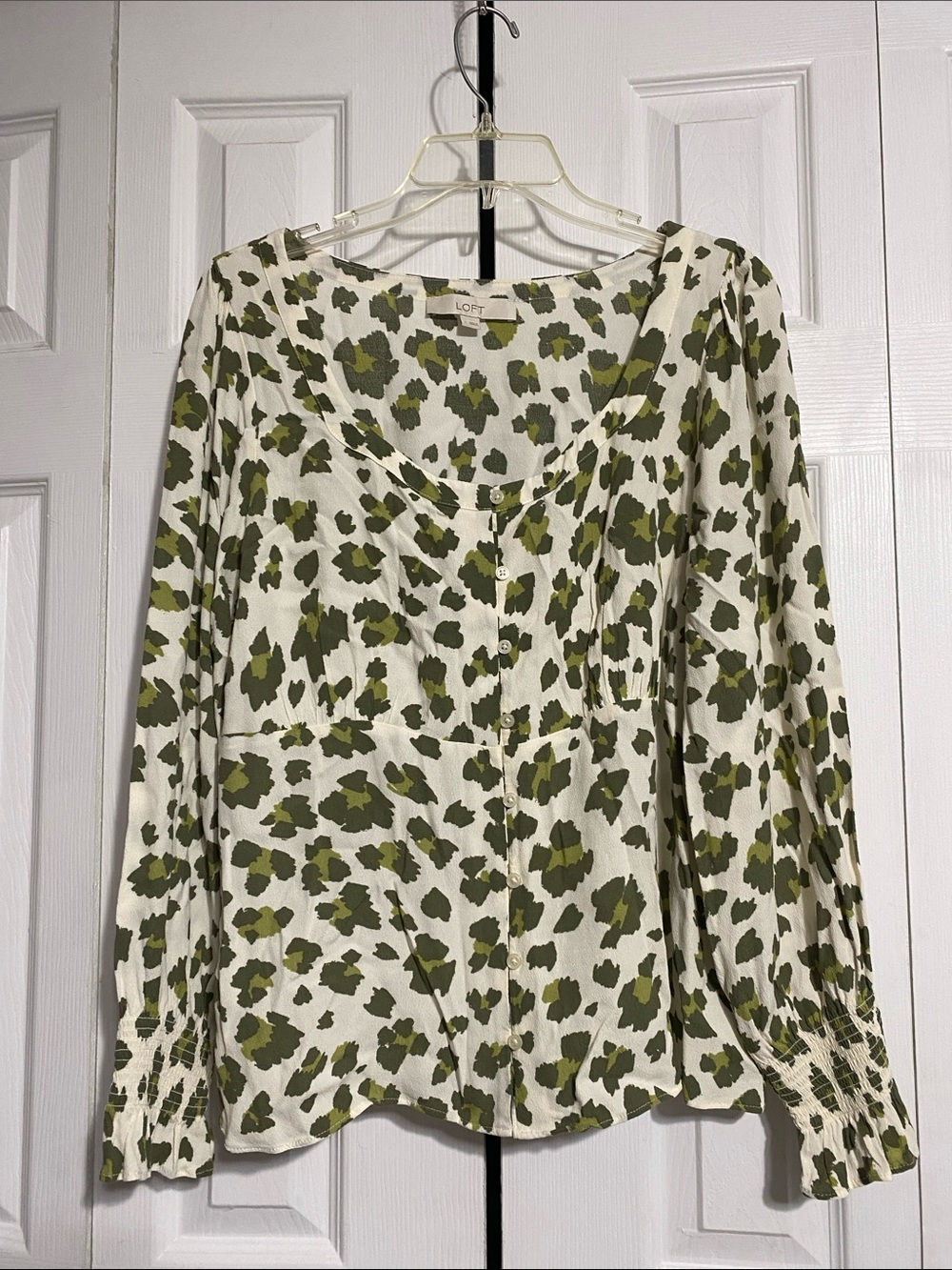 Loft Green & Off White Print button front Square Neck Blouse top shirt SZ LARGE